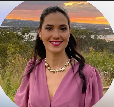 María G.